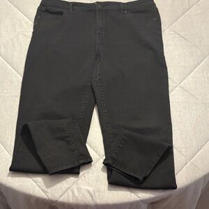 Celebrity Pink Mid Rise Skinny Black Jeans